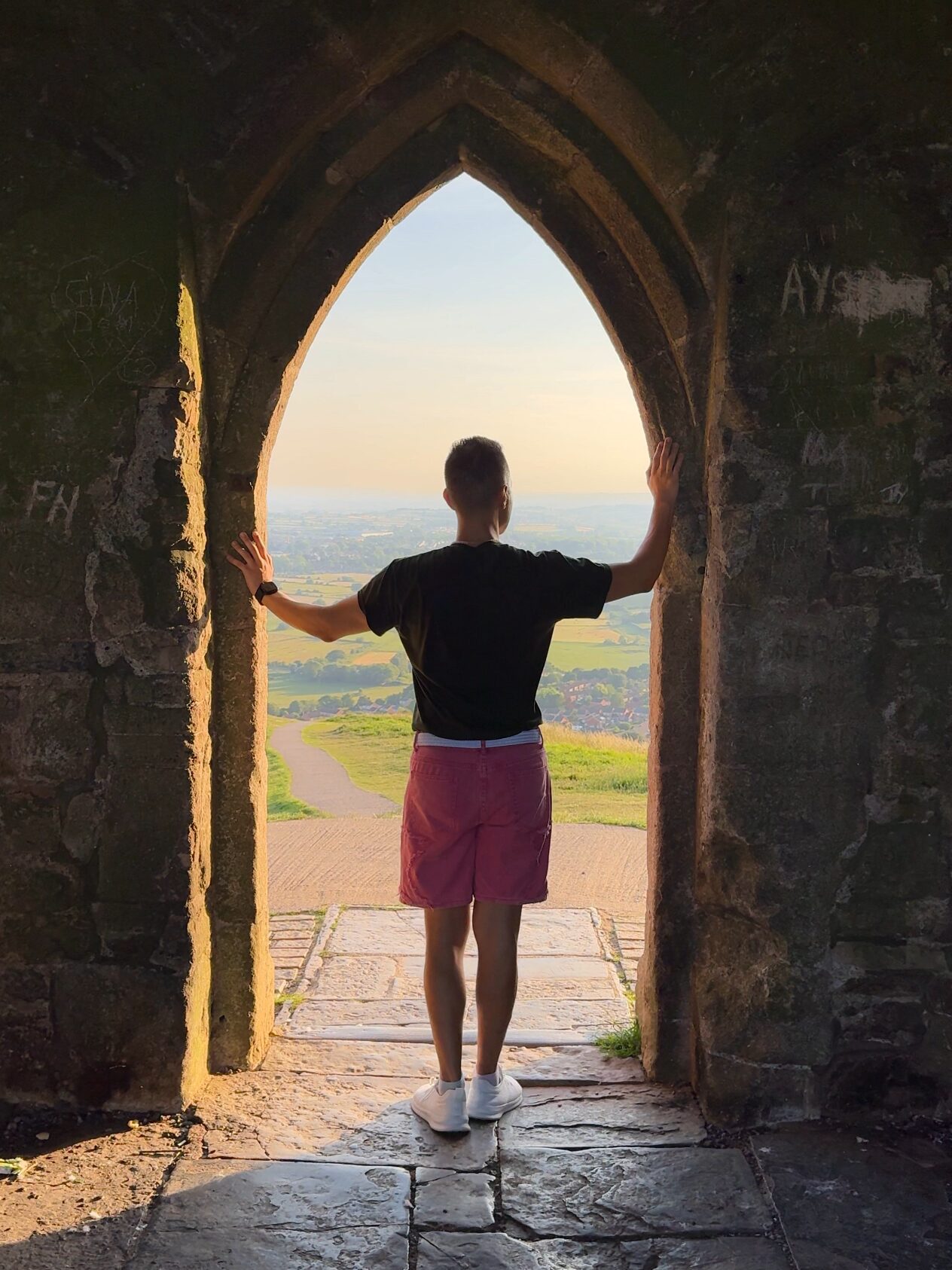 glastonbury-tor-george-lizos